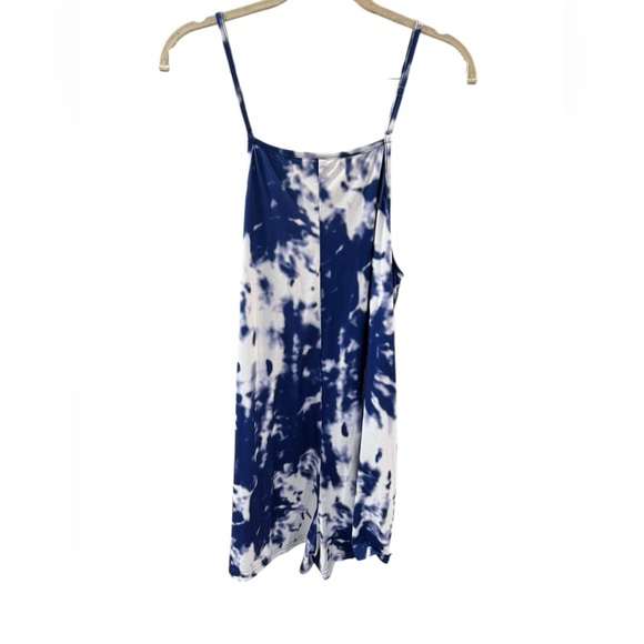 ✨‎ 5/$30 ✨ SHEIN Curve Blue and White Tie-Dye Romper - Picture 4 of 7